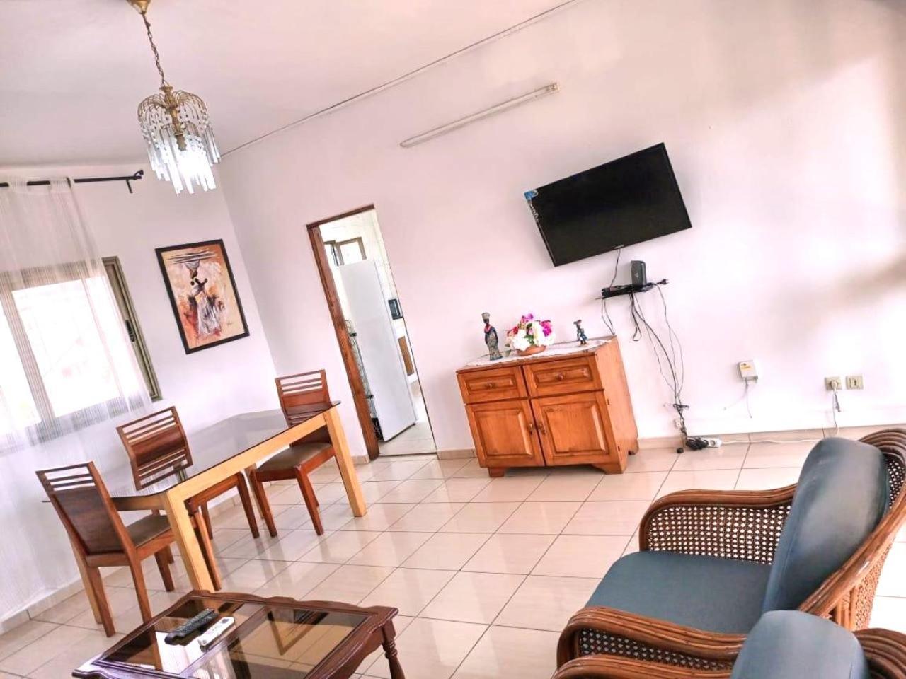 Rosalie'S Suites Λομέ Εξωτερικό φωτογραφία