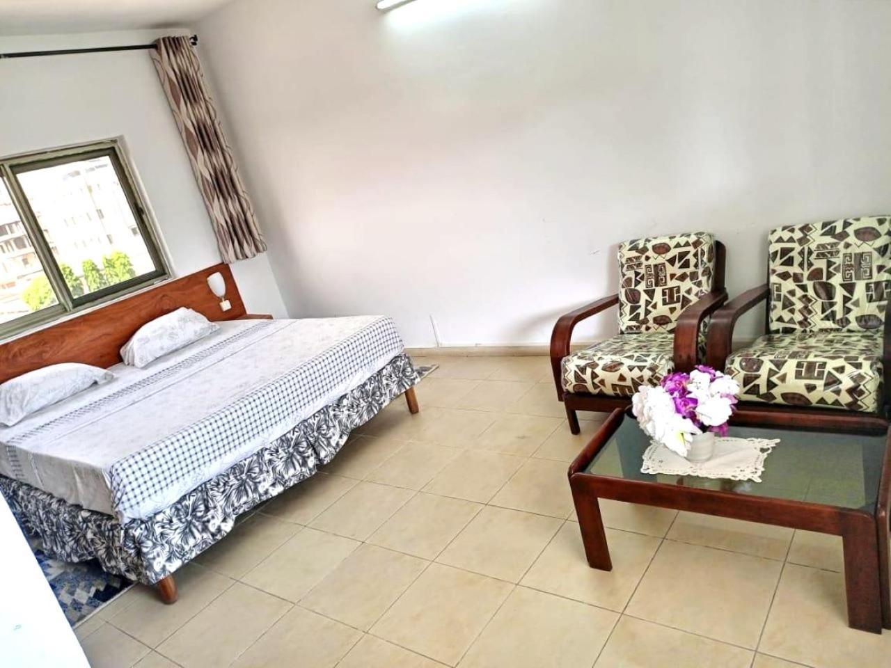 Rosalie'S Suites Λομέ Εξωτερικό φωτογραφία