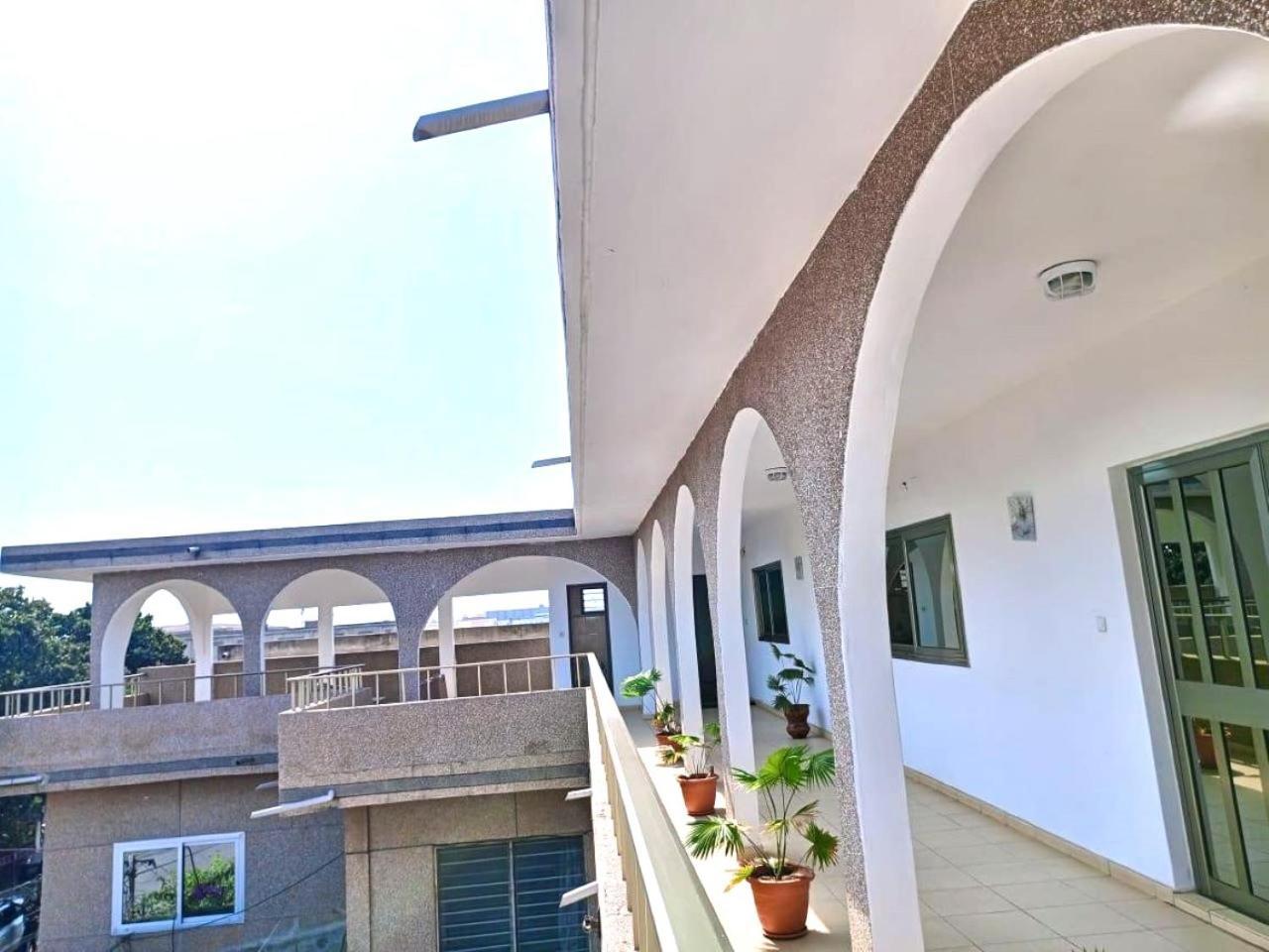 Rosalie'S Suites Λομέ Εξωτερικό φωτογραφία