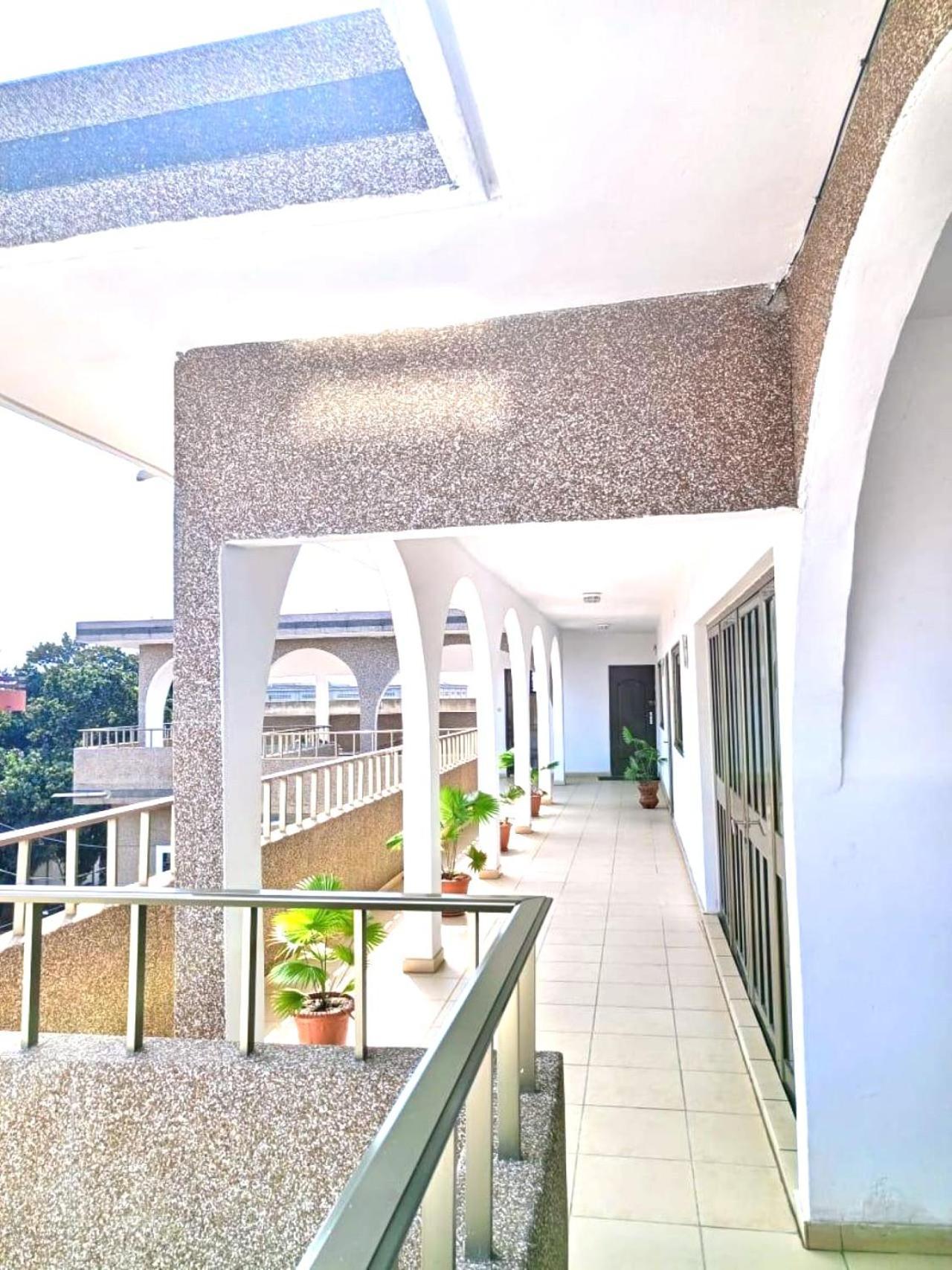 Rosalie'S Suites Λομέ Εξωτερικό φωτογραφία