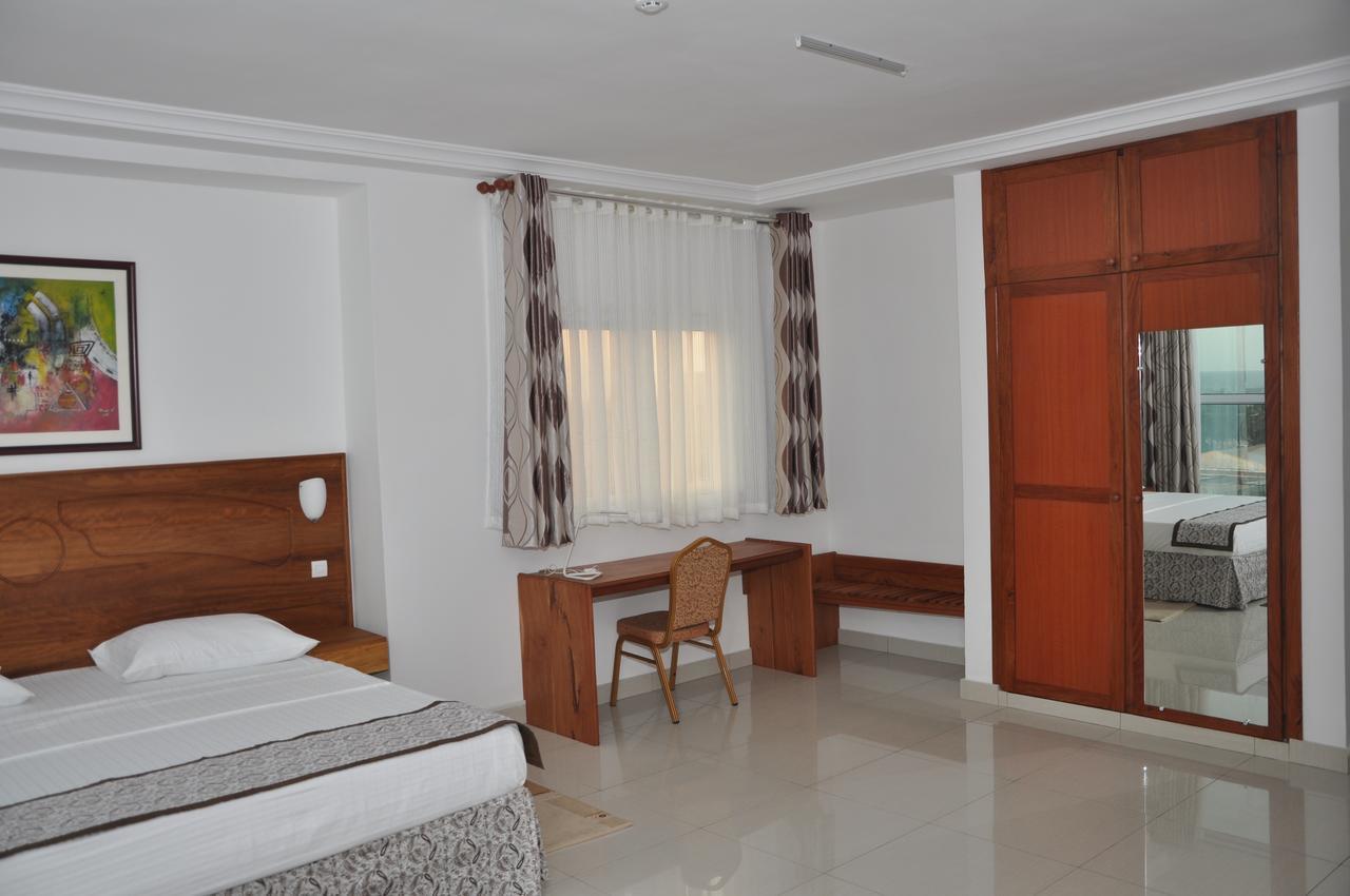 Rosalie'S Suites Λομέ Εξωτερικό φωτογραφία